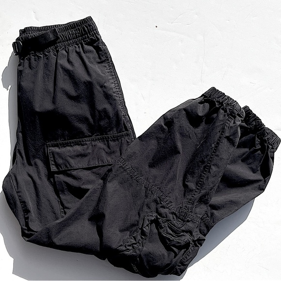 TNA x ARITZIA Women’s Belted Black Cargo Pants Joggers size small - Picture 2 of 5